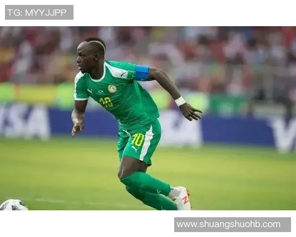 足球球星脚下魔法揭秘：从梅西到C罗的技巧与创新分析